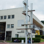 IUT Brabois
Albert jean Gorin - Construction plastique spatio-temporelle émanant de deux pentagones perpendiculaires
Jean-Jacques Staebler - Revêtement de sol (œuvre disparue)