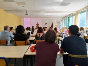Sensibiliser les enseignantes et enseignants à la langue des signes française et à la culture sourde